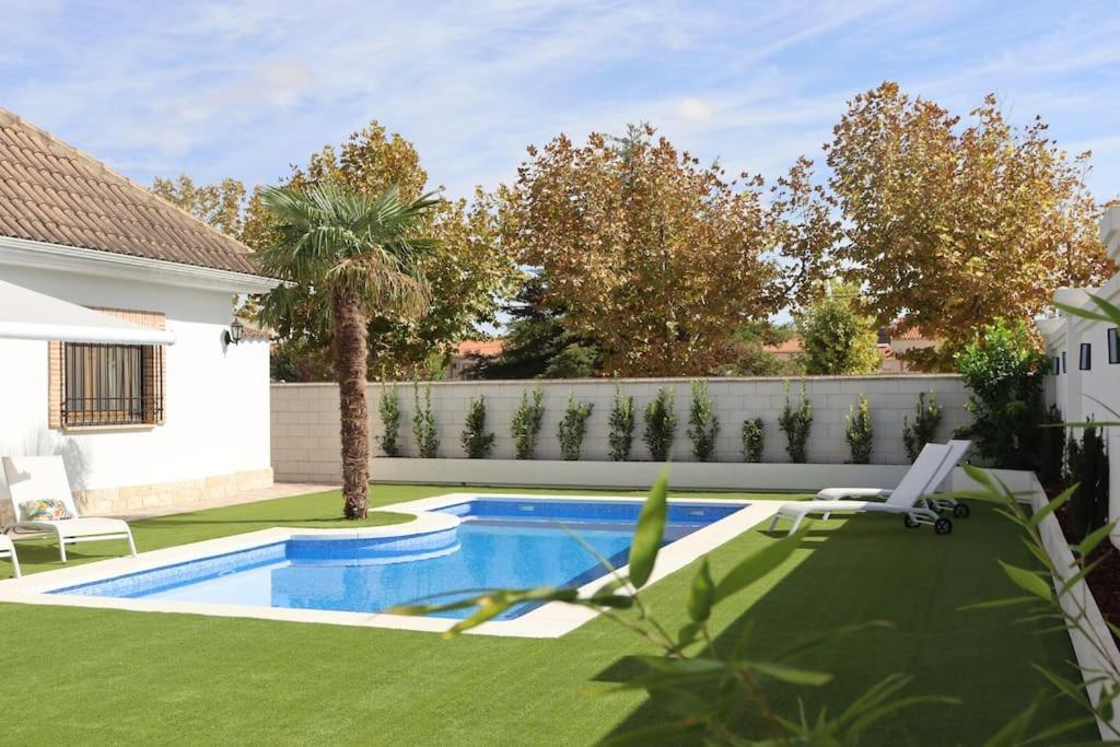 La Casa De Enfrente Villa Herencia ภายนอก รูปภาพ