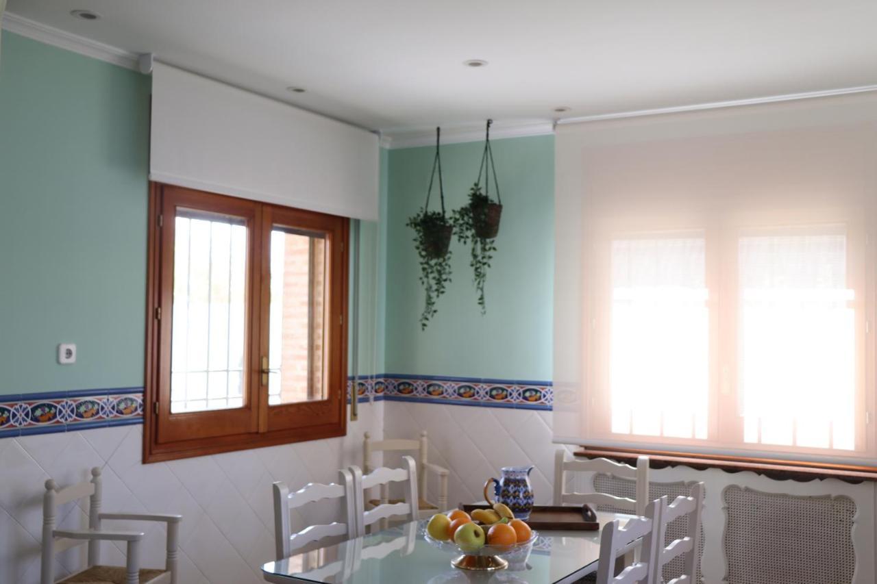 La Casa De Enfrente Villa Herencia ภายนอก รูปภาพ