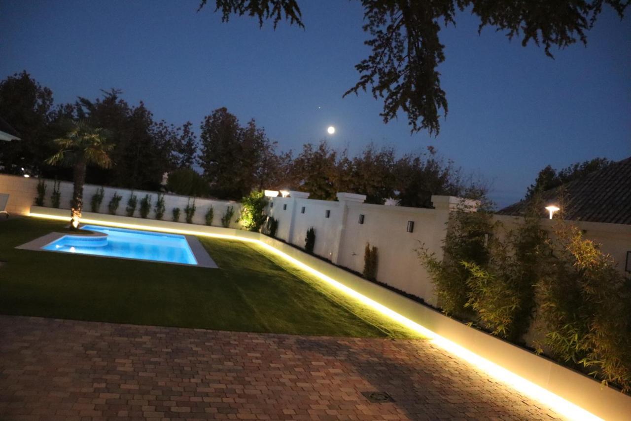 La Casa De Enfrente Villa Herencia ภายนอก รูปภาพ