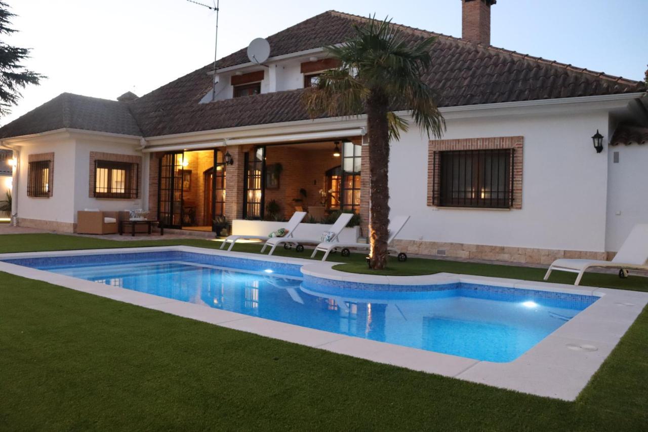 La Casa De Enfrente Villa Herencia ภายนอก รูปภาพ