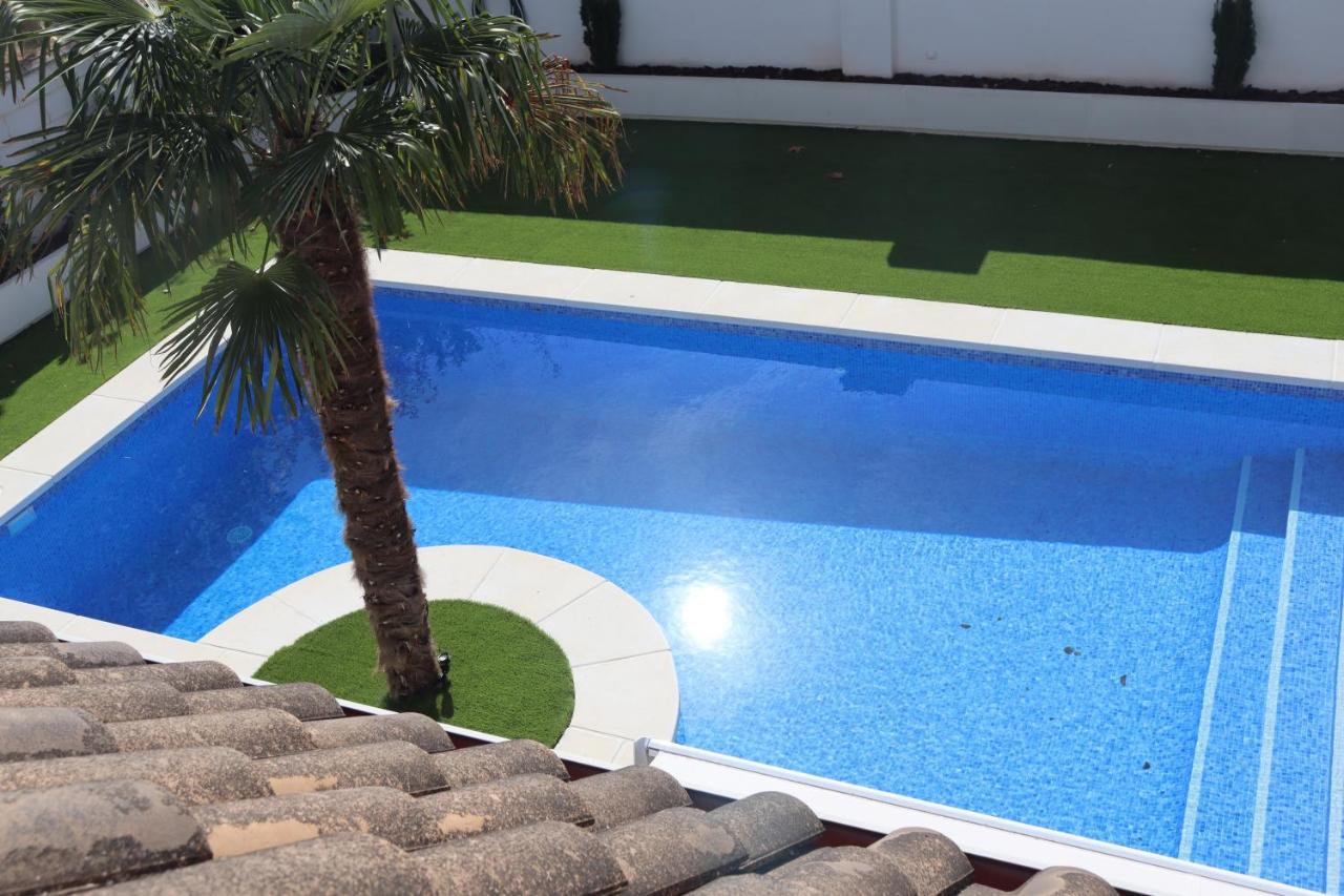 La Casa De Enfrente Villa Herencia ภายนอก รูปภาพ