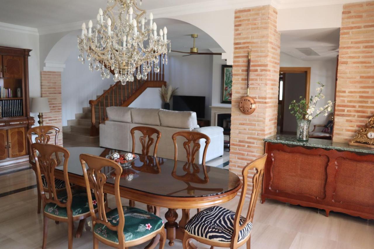 La Casa De Enfrente Villa Herencia ภายนอก รูปภาพ